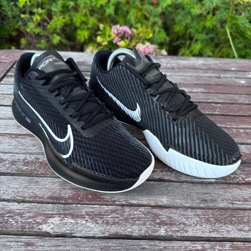 Nike Court Vapor 11 Air Zoom Womens Size 8.5 Tennis - Mens 6.5 - EU 40